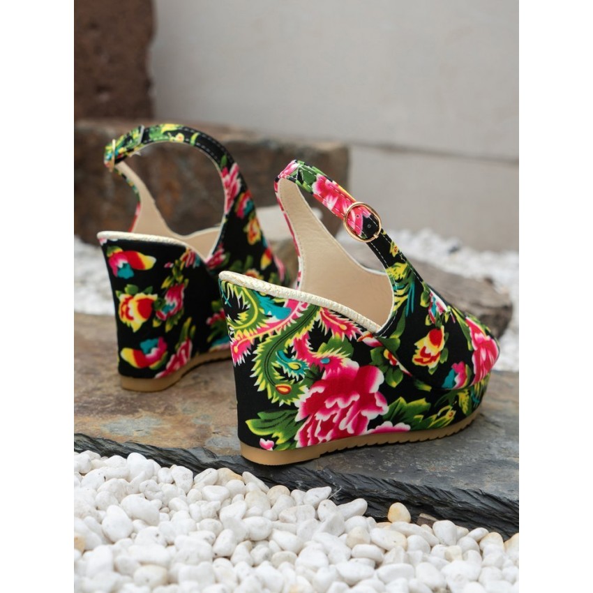 Wedge Sandals Fashion Embroidery Height Increasing